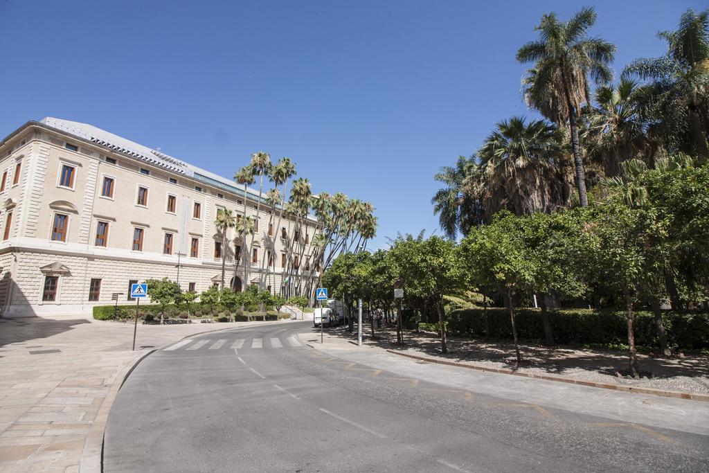 Cortina Apartments ! Málaga Eksteriør billede